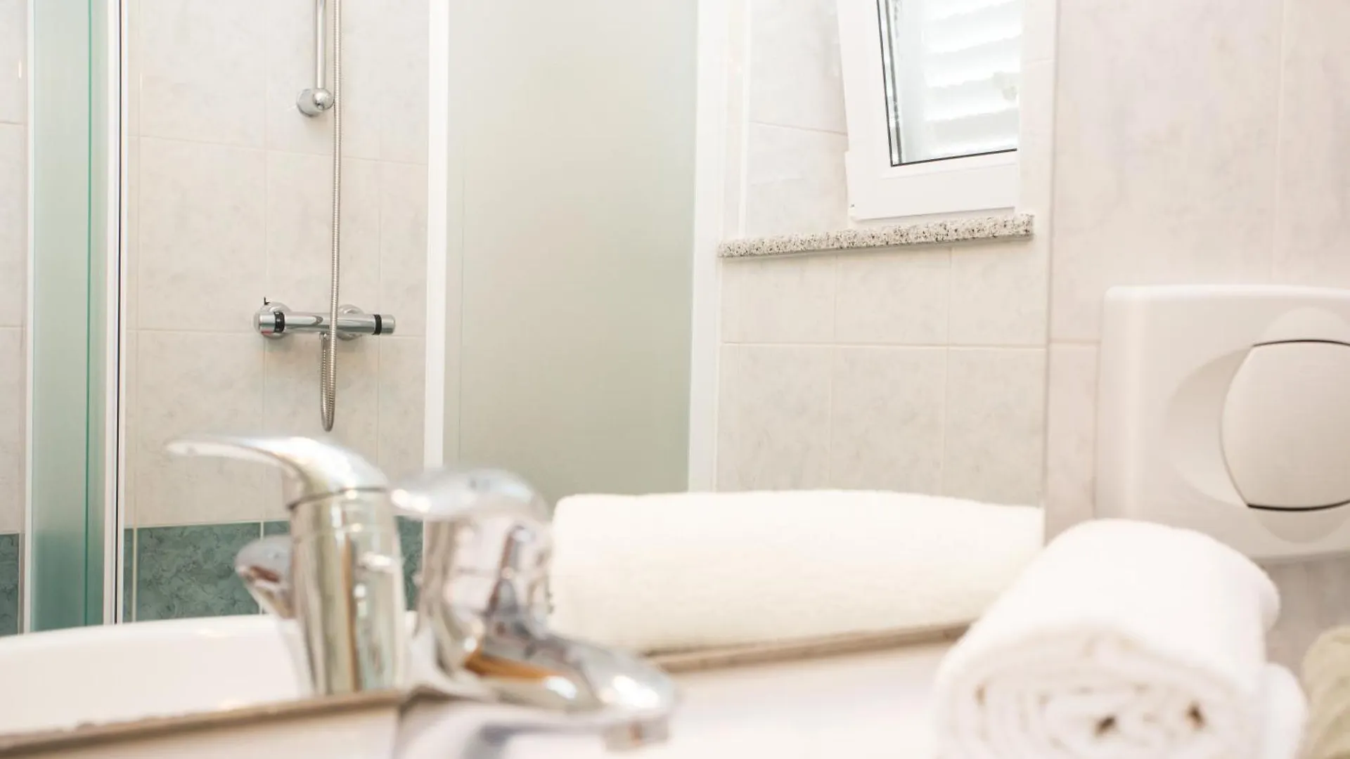 Apartments Villa Venera Labin  0*, Labin (Istria)